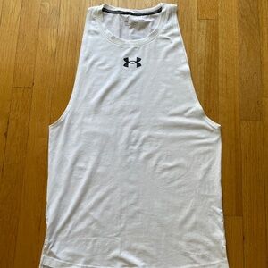 UNDER ARMOUR WHIE TANK TOP, NEVER WORN SIZE S/P/CH